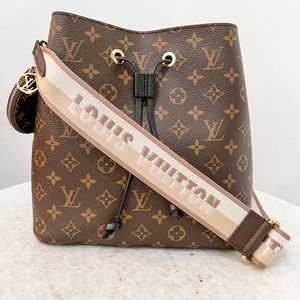 🖤LV NéoNoé with Round Coin Pouch and Adjustable Strap 🤎